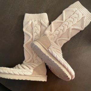 UGG knit slipper boots - never worn super comfy ivory knit
